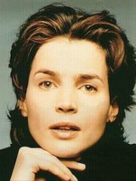 Julia Ormond